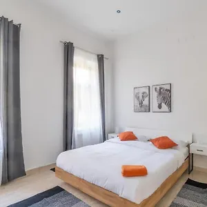 Daire Centre, Viyana