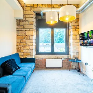 Hayy Corporate In Stanley Mills Aparthotel Huddersfield
